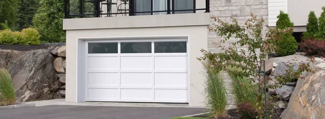 Cambridge CL, 14’ x 7’, Ice White door and overlays, Clear Panoramic windows